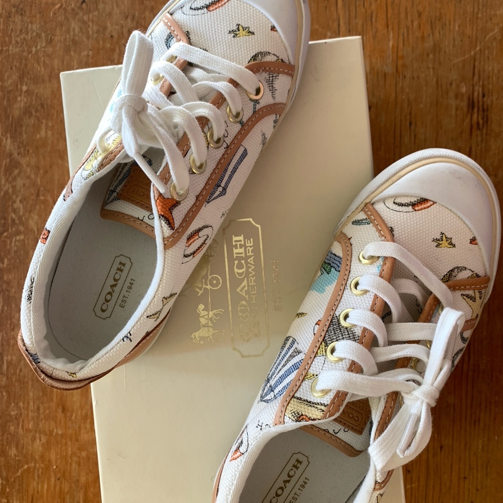 Coach Barrett Beach print canvas  and leather sneaker. - Picture 3 of 9